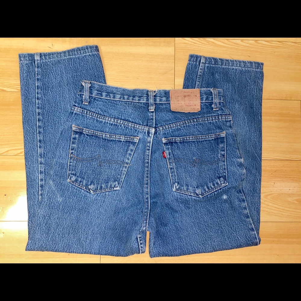 Levi’s cropped mom jeans